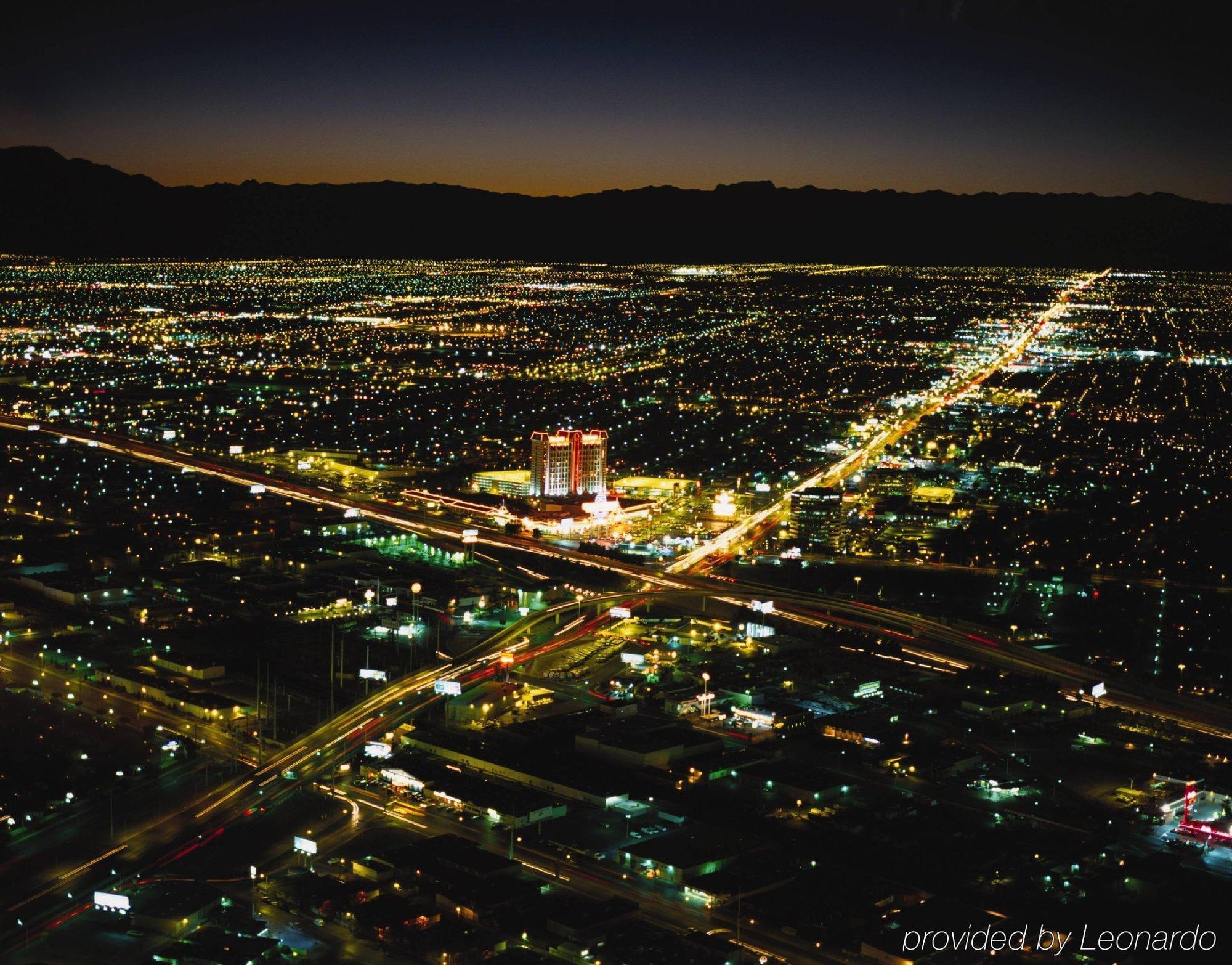 Wyndham Grand Desert Resort Las Vegas Zewnętrze zdjęcie